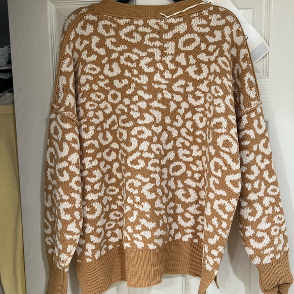 NEW tan leopard cozy sweater - Picture 7 of 11